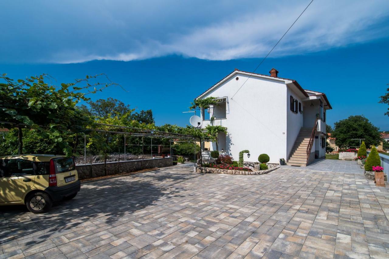 Apartments Marija & Anton มาลินสกา ภายนอก รูปภาพ