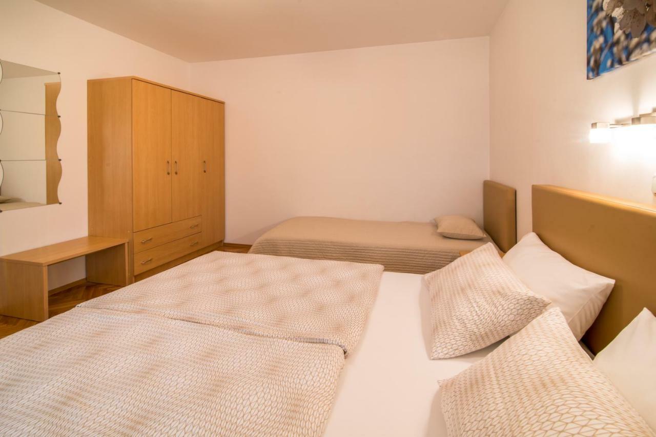 Apartments Marija & Anton มาลินสกา ภายนอก รูปภาพ