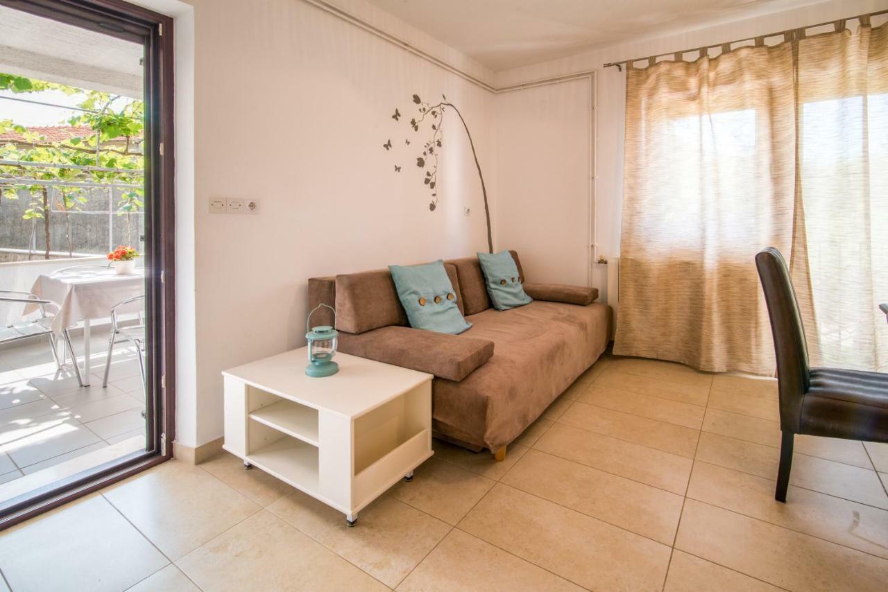 Apartments Marija & Anton มาลินสกา ภายนอก รูปภาพ